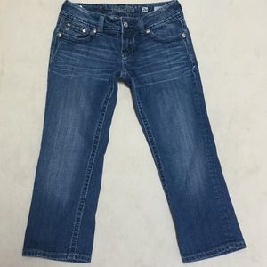 Miss Me Capri Jeans Wing Bling Button Flap Size 26